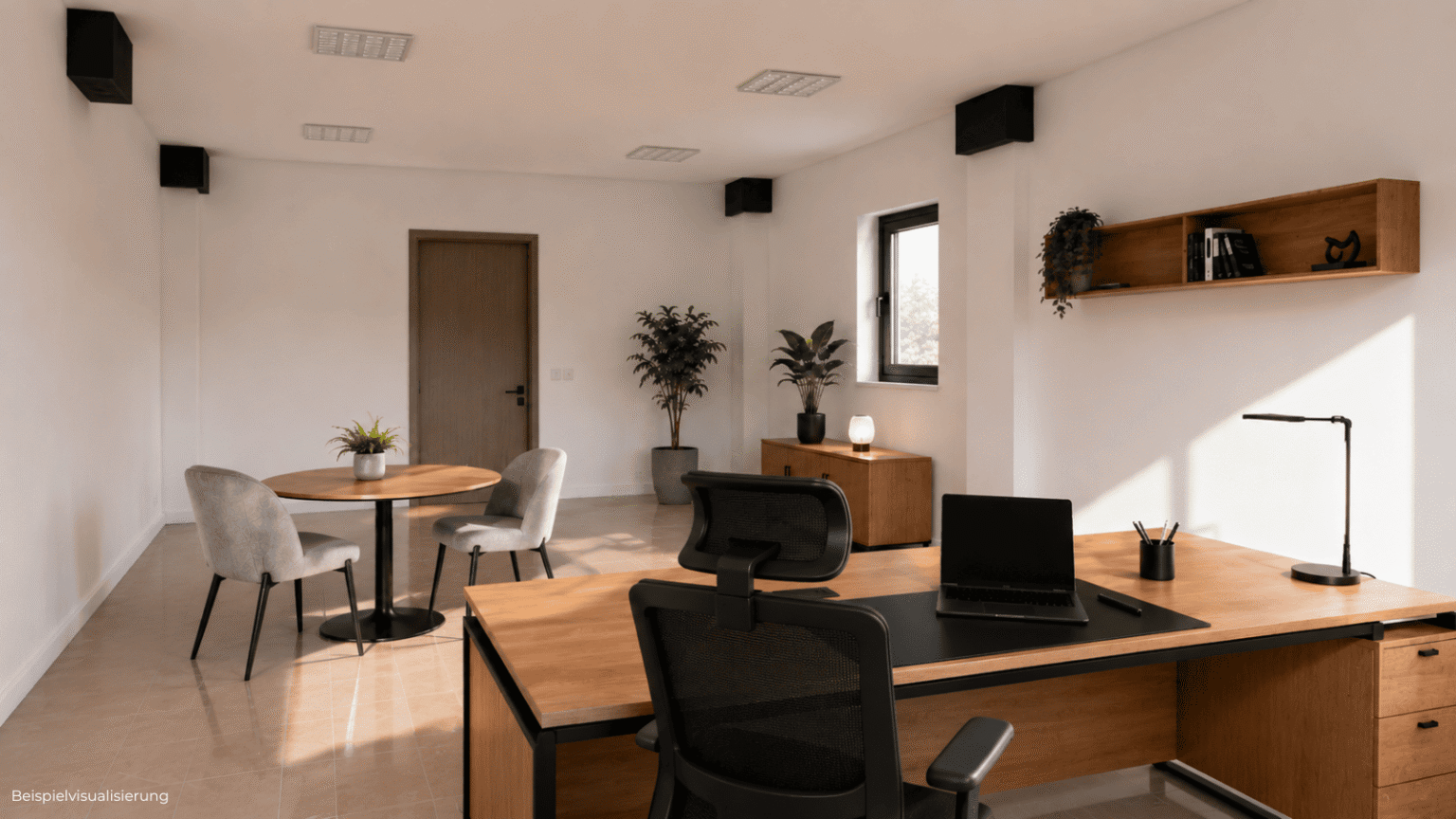 Moderne Bürovisualisierung eines funktionalen Teambüros für mehrere Arbeitsplätze.